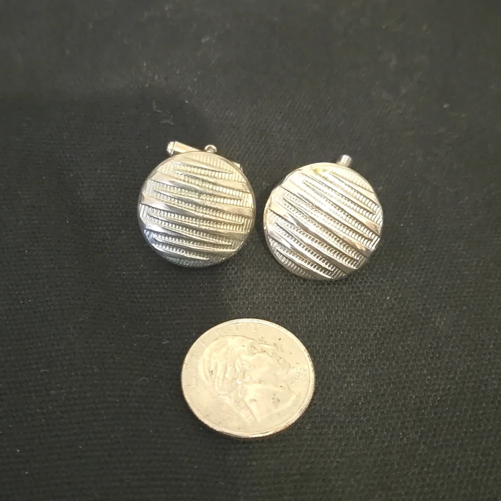 Vintage silver button Styled ribbed cuff links